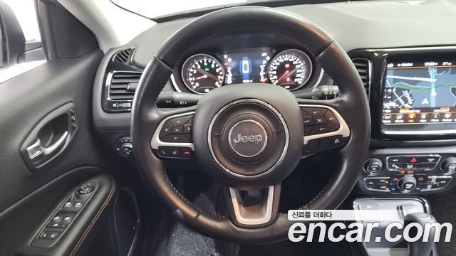Jeep Compass 2021 — photo 20
