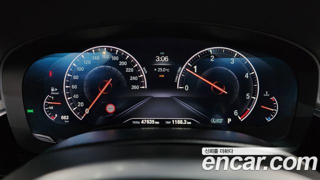 BMW 5-Series 2019 — photo 8
