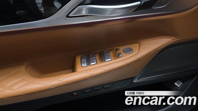 BMW 7-Series 2021 — photo 25