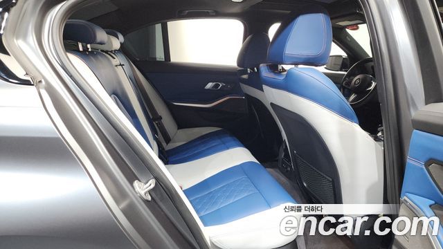 BMW 3-Series 2020 — photo 24