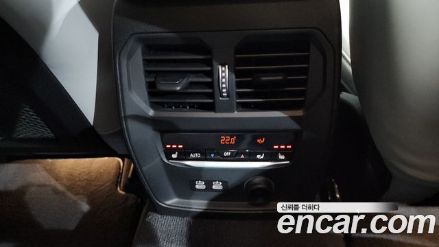 BMW 3-Series 2020 — photo 31