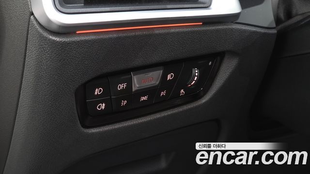 BMW 3-Series 2019 — photo 21