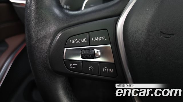 BMW 3-Series 2019 — photo 24