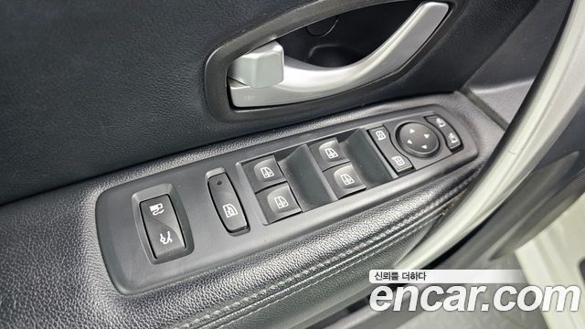 Renault Korea SM5  2012 — photo 27