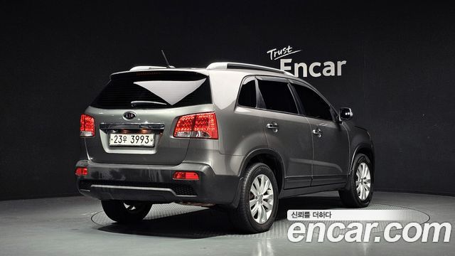 Kia Sorento 2011 — photo 2