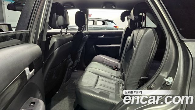 Kia Sorento 2011 — photo 11