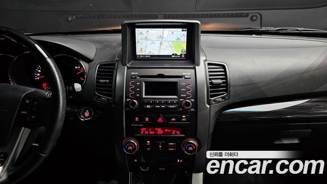 Kia Sorento 2011 — photo 13