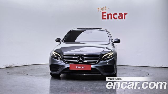 Mercedes-Benz E-Class 2019 — photo 3