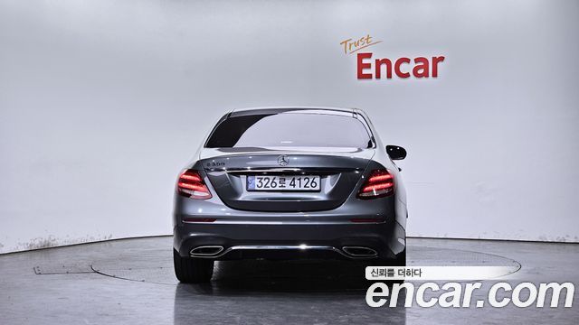 Mercedes-Benz E-Class 2019 — photo 4