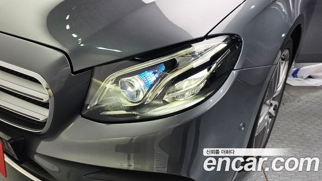 Mercedes-Benz E-Class 2019 — photo 8