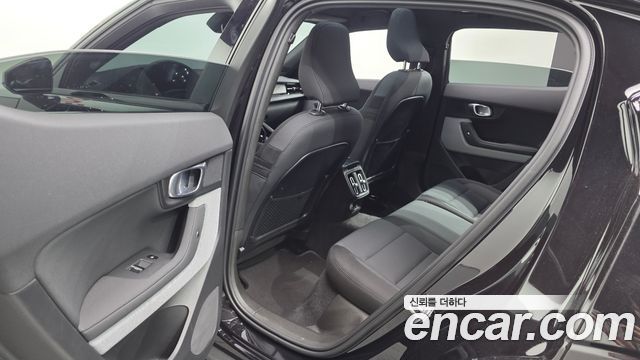 Polestar Polestar 2 2025 — photo 18