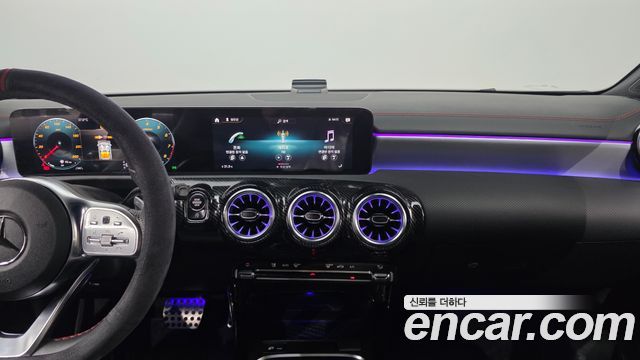 Mercedes-Benz CLA-Class 2021 — photo 19