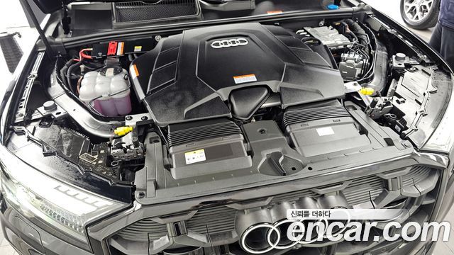 Audi Q7 2025 — photo 6