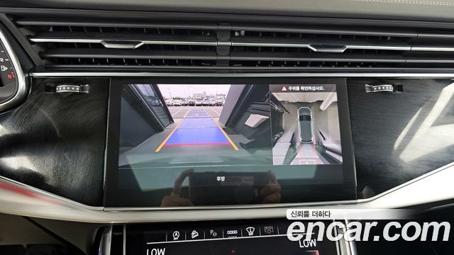 Audi Q7 2025 — photo 21