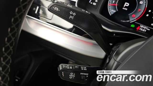Audi Q7 2025 — photo 29