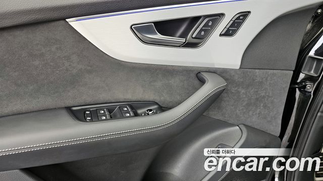 Audi Q7 2025 — photo 33