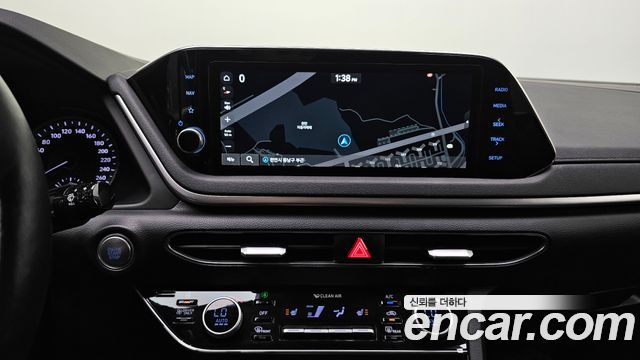 Hyundai Sonata 2022 — photo 19
