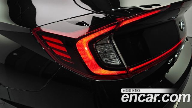 Hyundai Sonata 2022 — photo 9