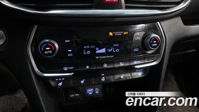 Hyundai Santafe 2019 — photo 23