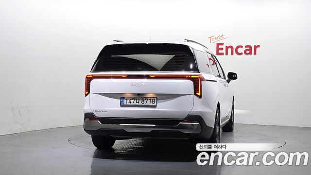 Kia Canival 2025 — photo 4