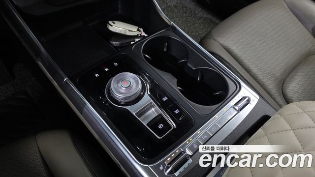 Kia Canival 2025 — photo 9