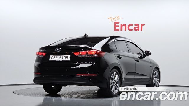 Hyundai AVANTE 2018 — photo 2