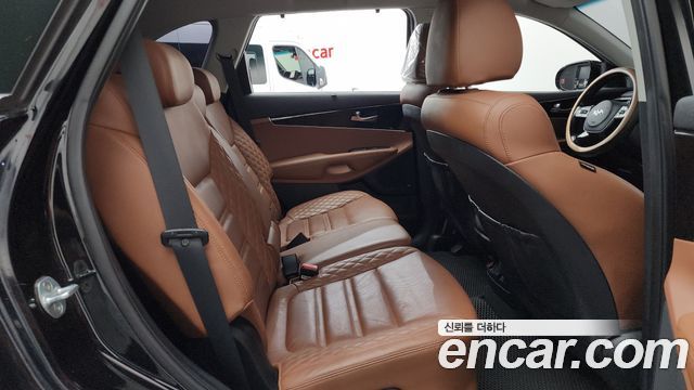 Kia Sorento 2018 — photo 11