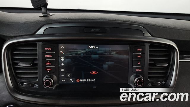 Kia Sorento 2018 — photo 13