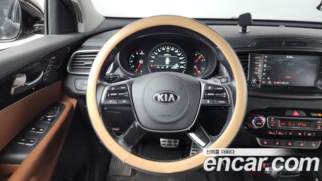 Kia Sorento 2018 — photo 14