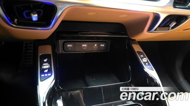 Kia Sorento 2021 — photo 28