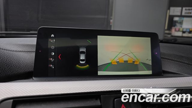 BMW 3-Series 2018 — photo 25