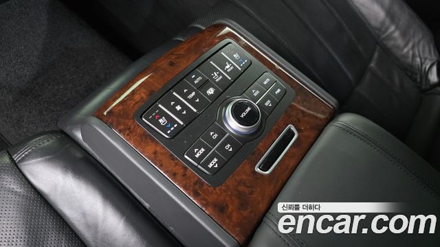 Hyundai Equus 2012 — photo 17