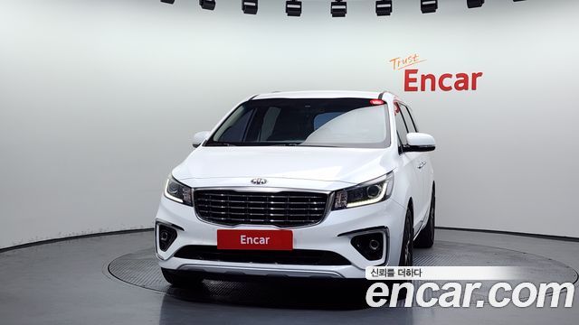 Kia Canival 2019 — photo 3