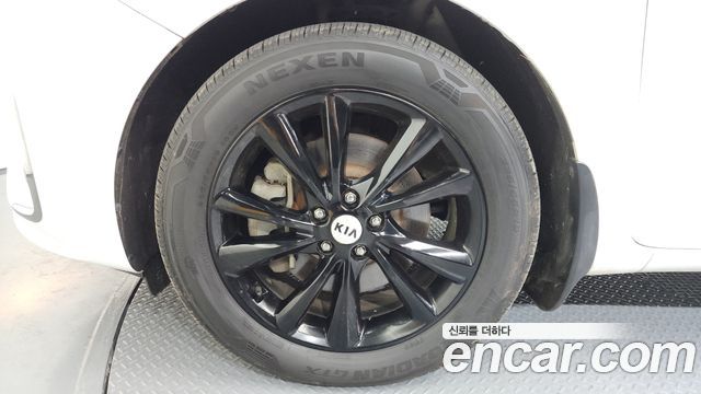 Kia Canival 2019 — photo 5