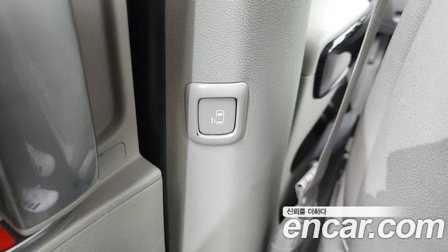 Kia Canival 2019 — photo 25