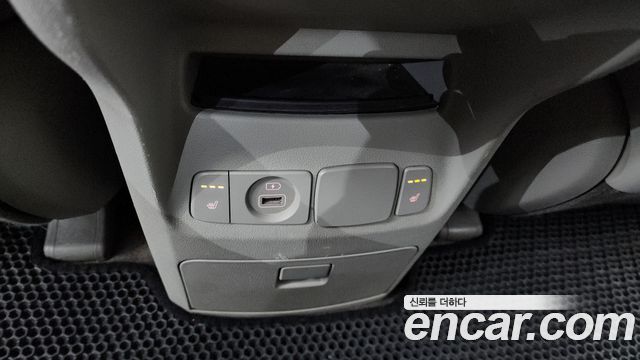 Kia Canival 2019 — photo 27