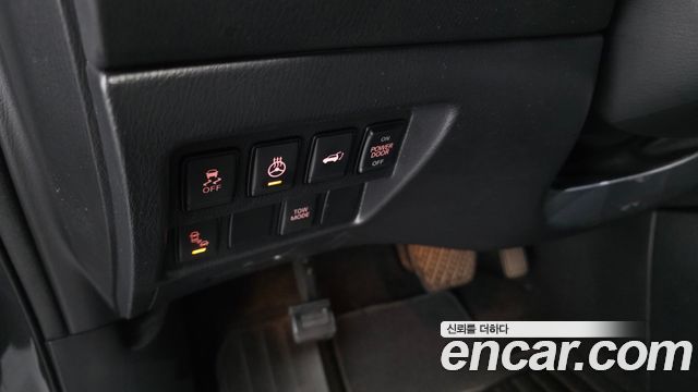 Nissan Pathfinder 2017 — photo 14