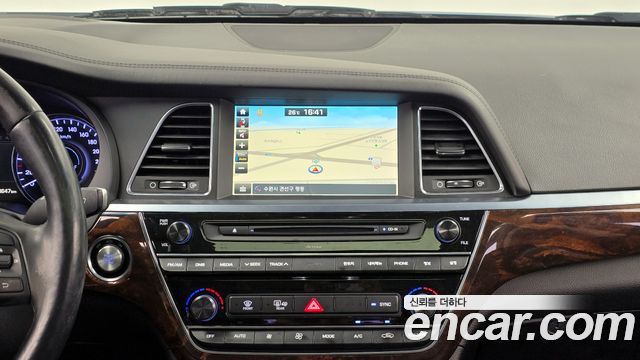 Hyundai Aslan 2015 — photo 18