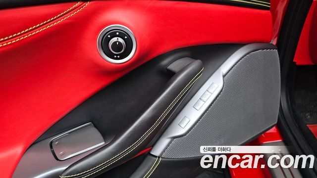Ferrari Portofino 2019 — photo 24