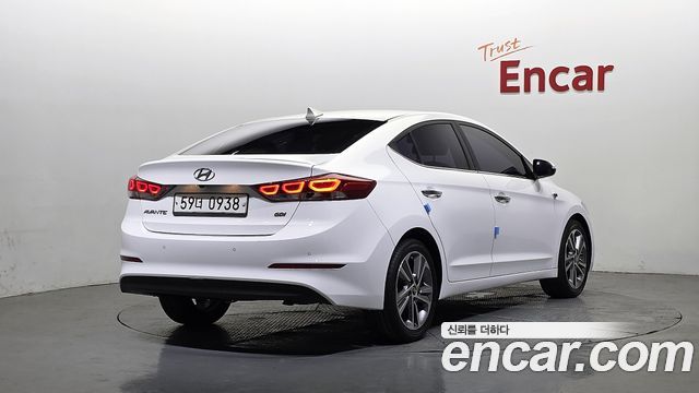 Hyundai AVANTE 2016 — photo 2