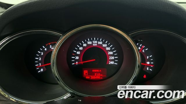 Kia Sorento 2011 — photo 8