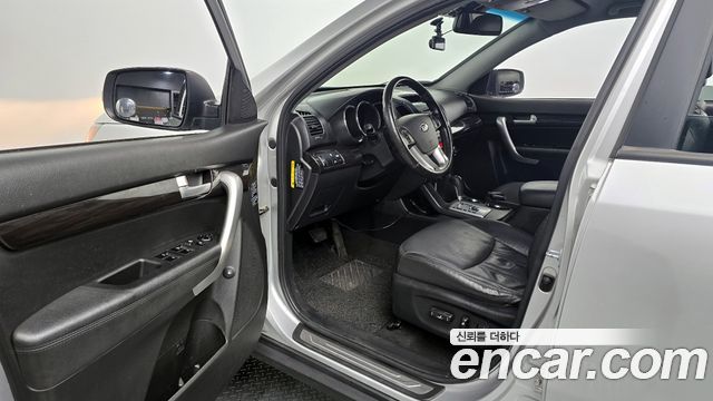 Kia Sorento 2011 — photo 10
