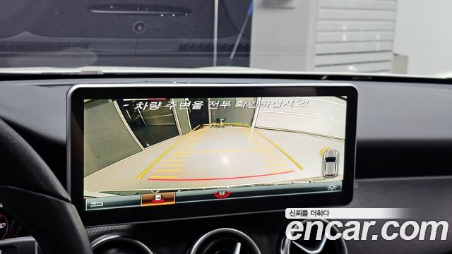 Mercedes-Benz GLA-Class 2018 — photo 20