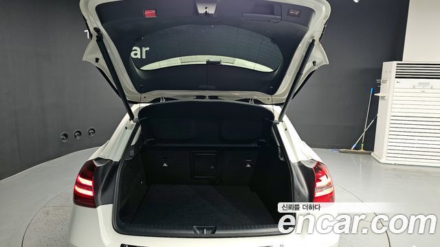 Mercedes-Benz GLA-Class 2018 — photo 26