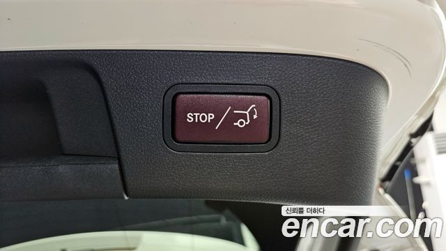 Mercedes-Benz GLA-Class 2018 — photo 29