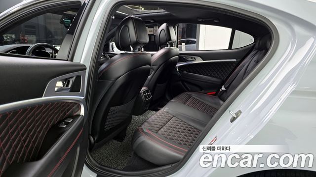 Genesis G70 2018 — photo 16