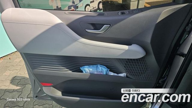 Hyundai Staria 2025 — photo 5