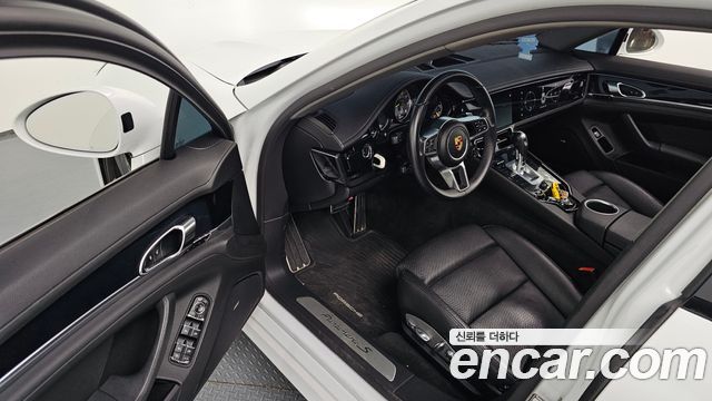 Porsche Panamera 2015 — photo 13