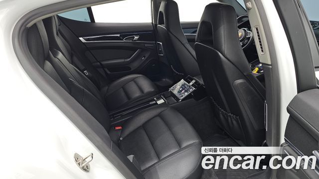 Porsche Panamera 2015 — photo 17