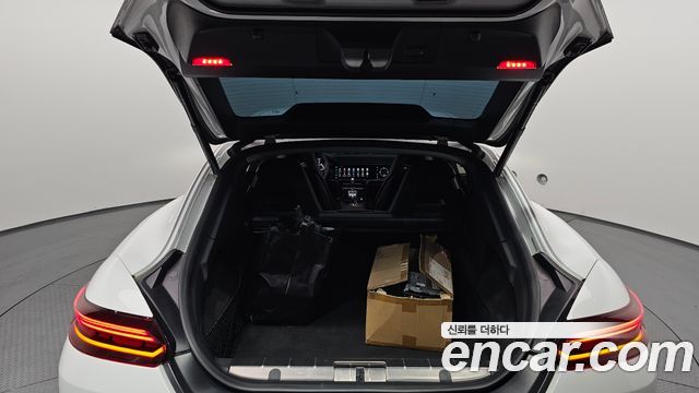 Porsche Panamera 2015 — photo 26